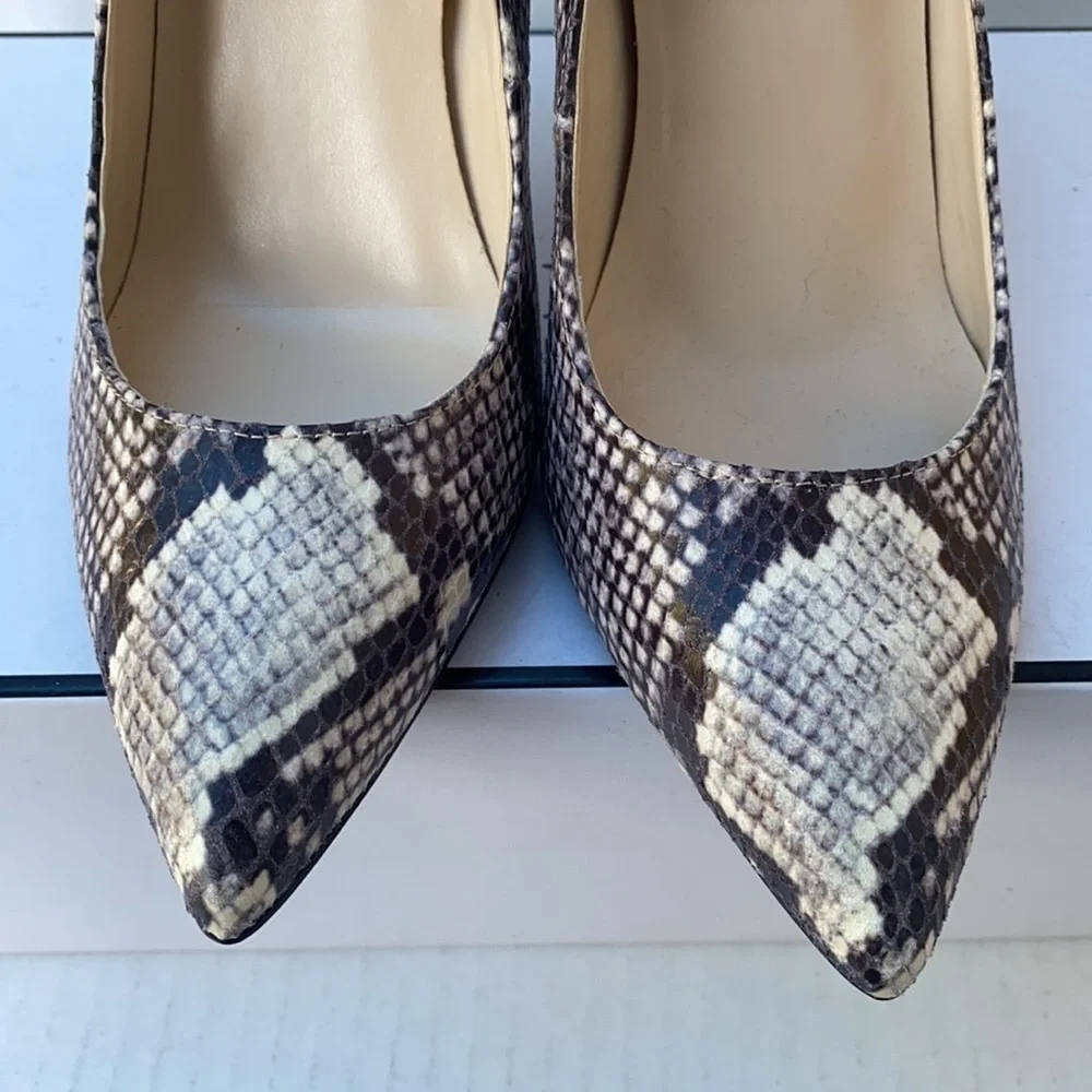 New GUESS Crew2 Women's Shoes SZ 7